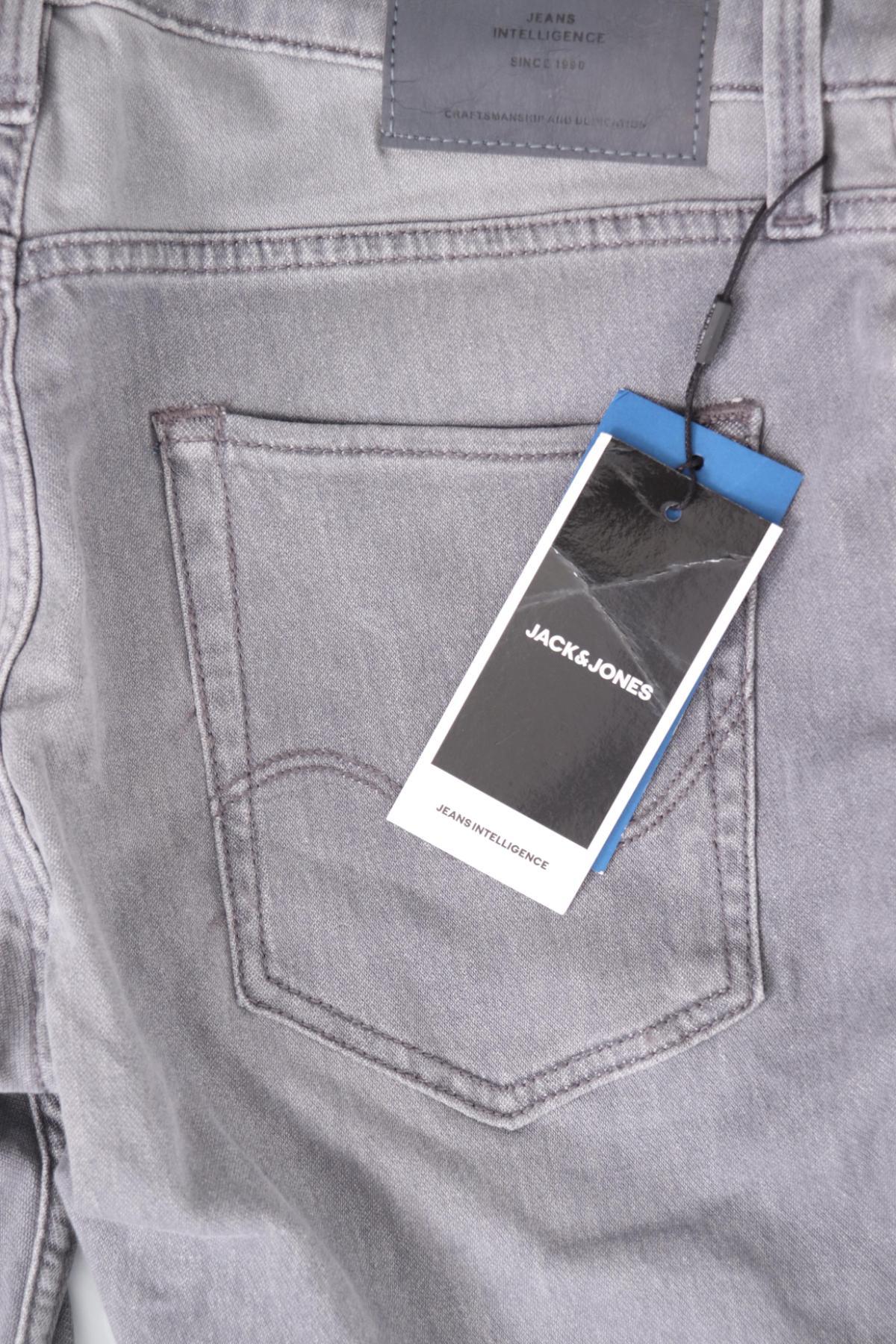 Къси дънки JACK & JONES3