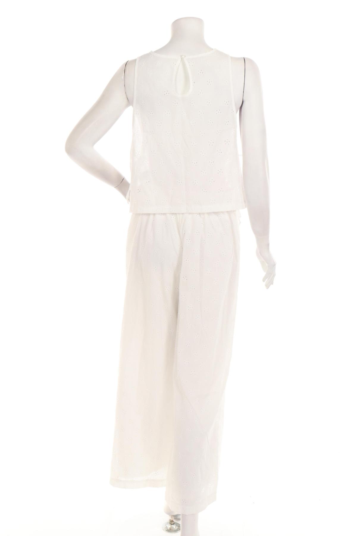 Костюм с панталон SHEIN2