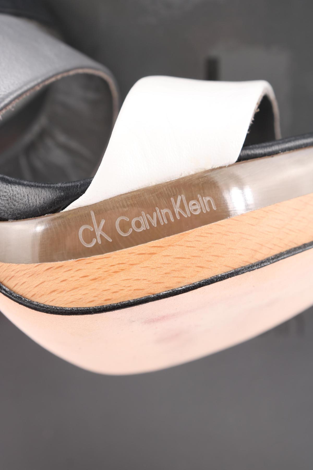 Чехли CALVIN KLEIN5