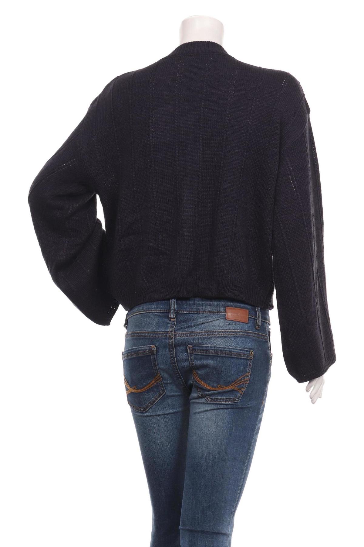 Жилетка NO NAME2