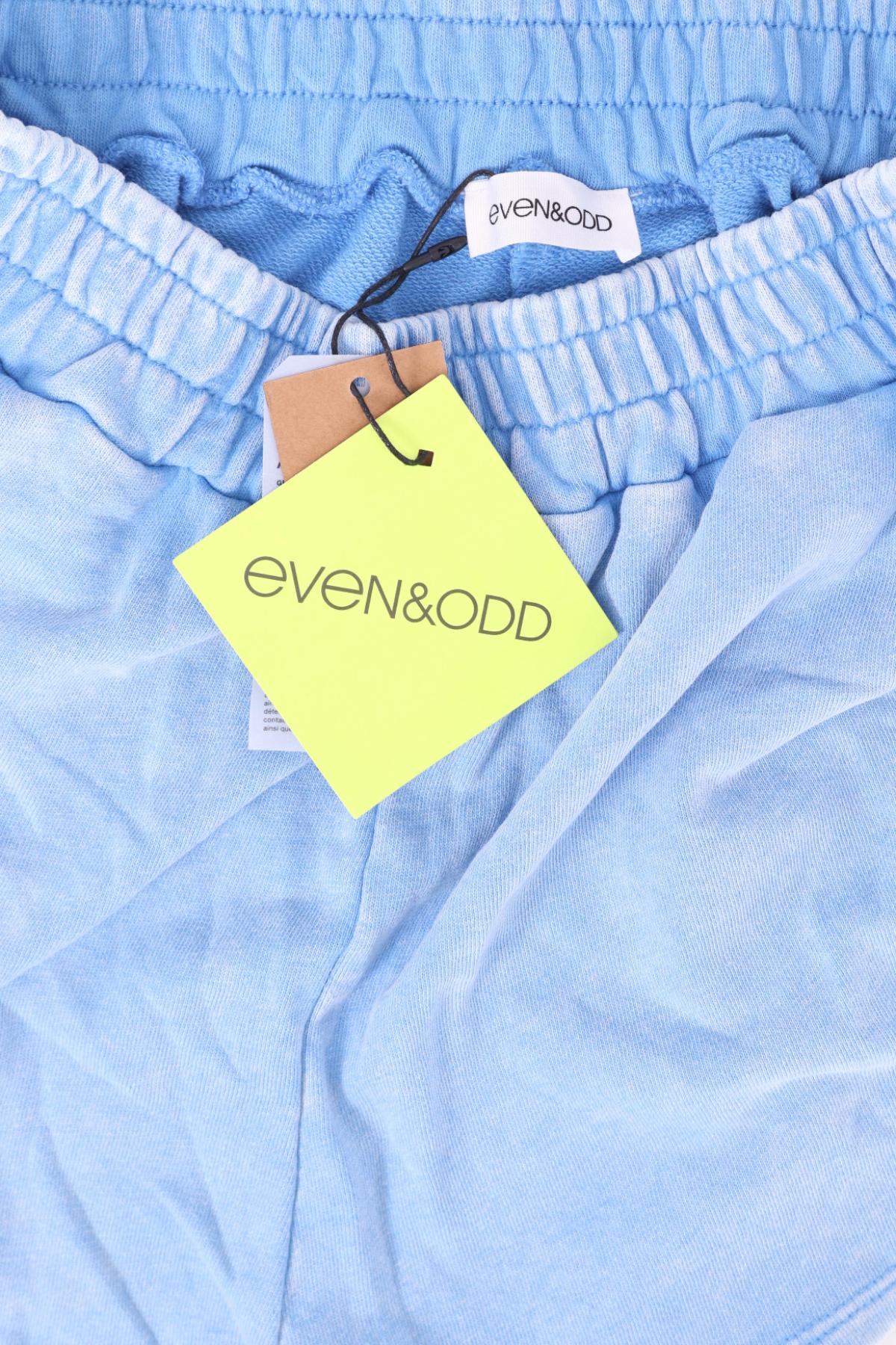 Спортни къси панталони EVEN&ODD3