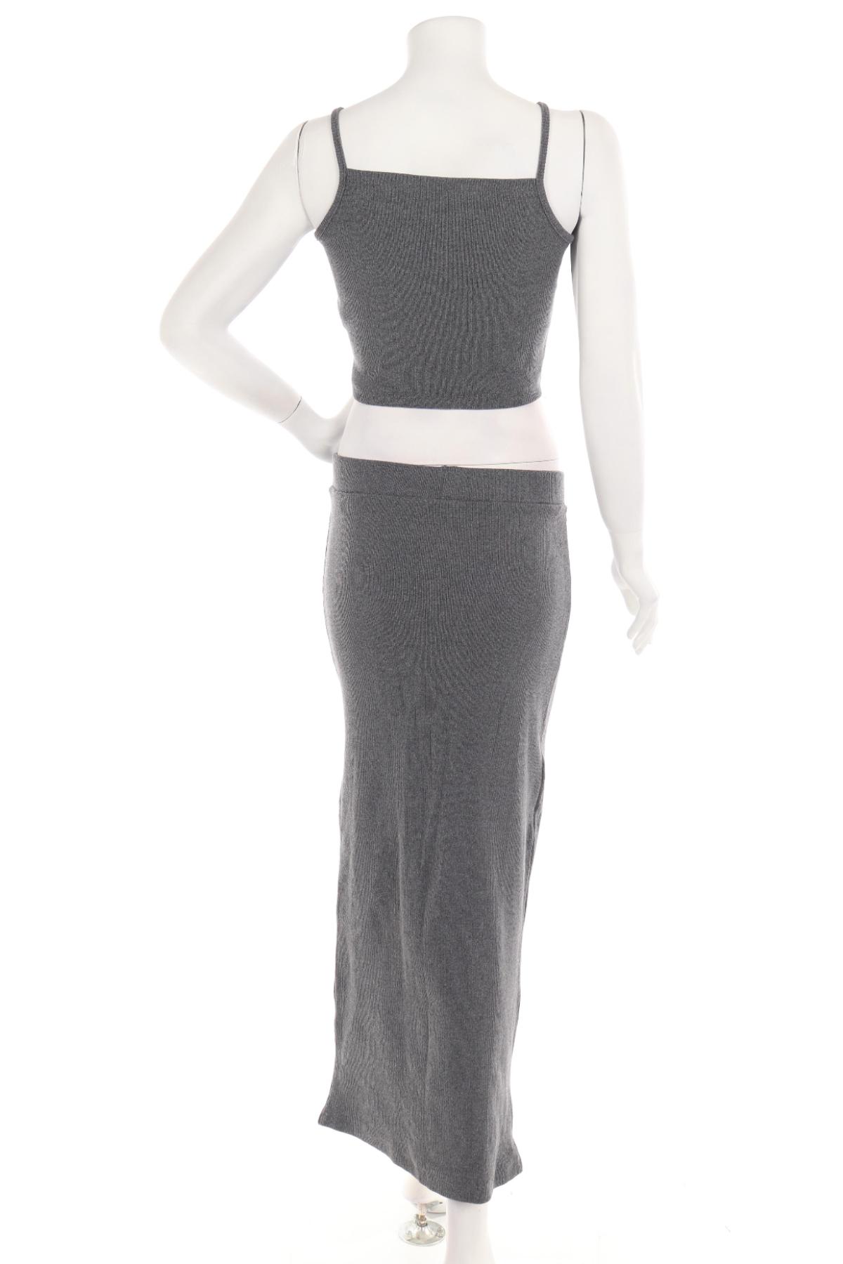 Костюм с пола NO NAME2