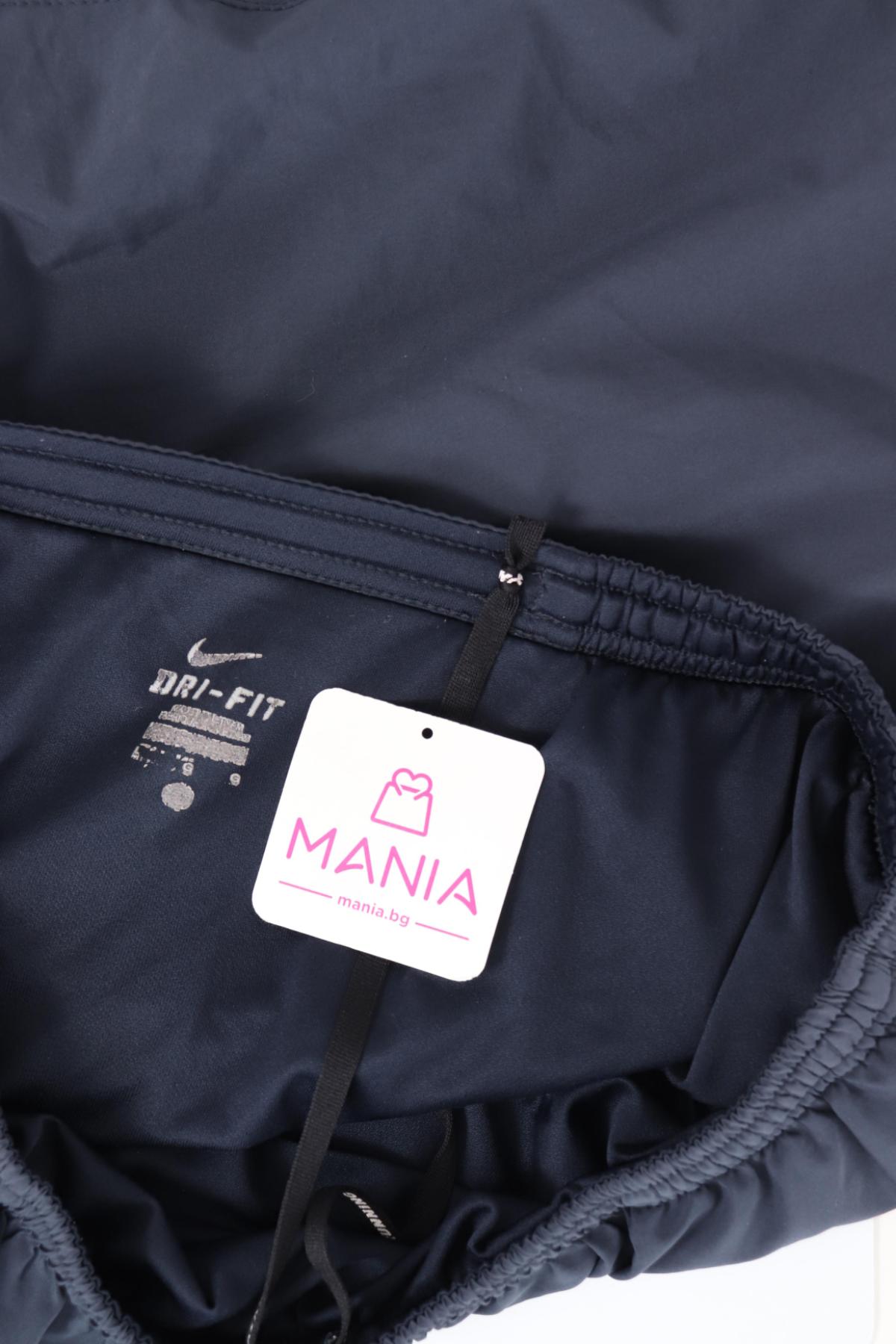 Спортни къси панталони NIKE3