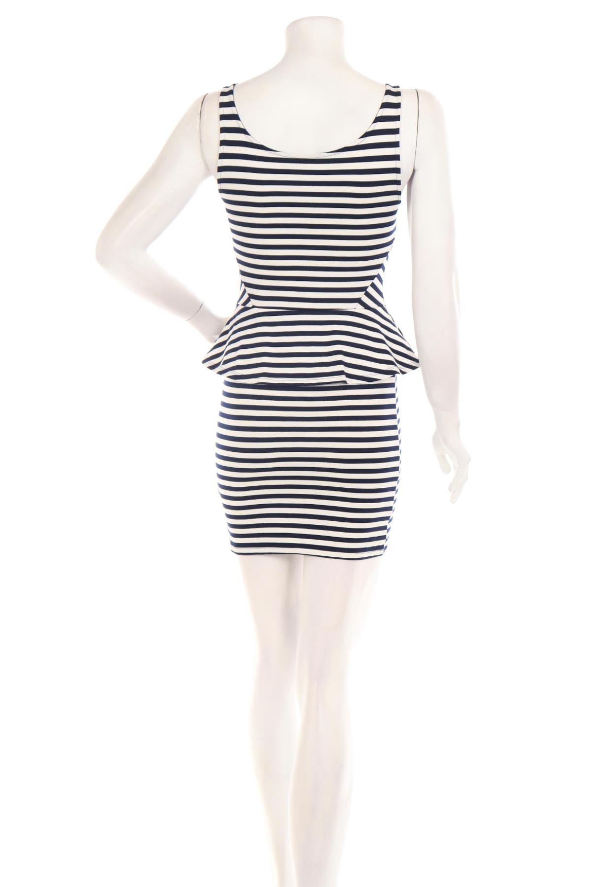 Ежедневна рокля NO NAME2