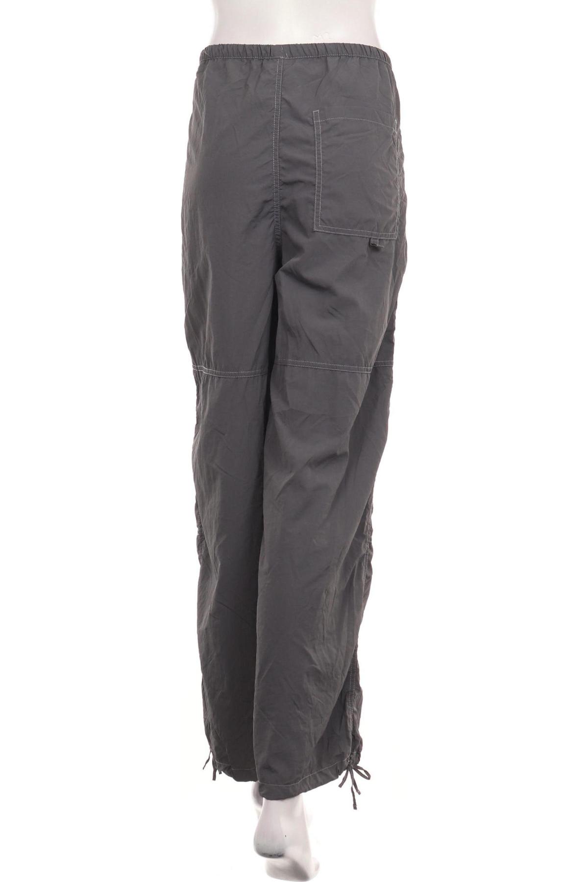 Спортен панталон H&M DIVIDED2