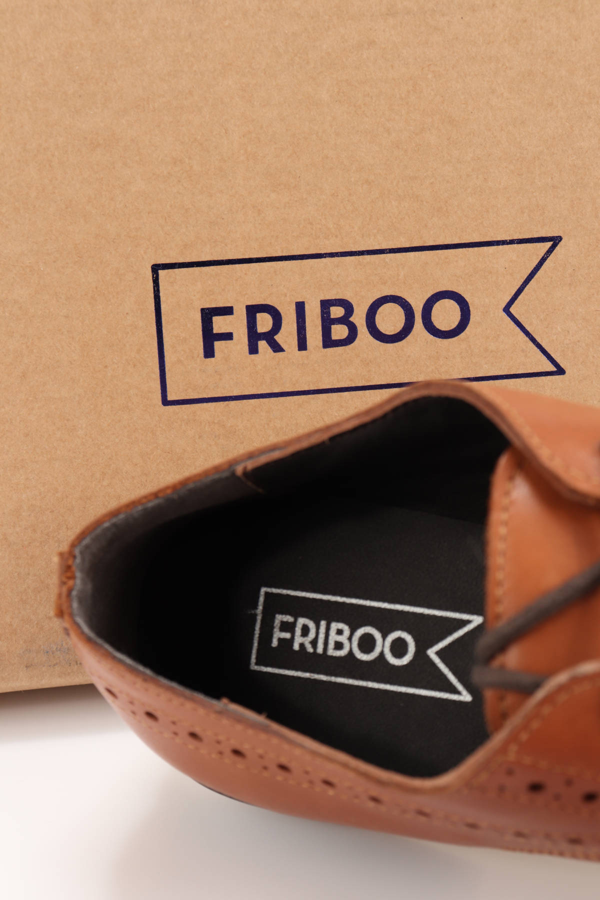 Ниски обувки FRIBOO4