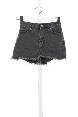 Blugi scurţi H&M DIVIDED