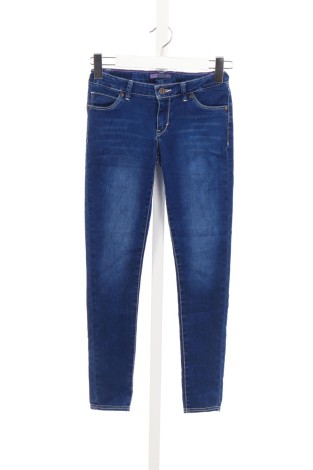 Детски дънки LEVI'S - Mania Детски дънки LEVI'S