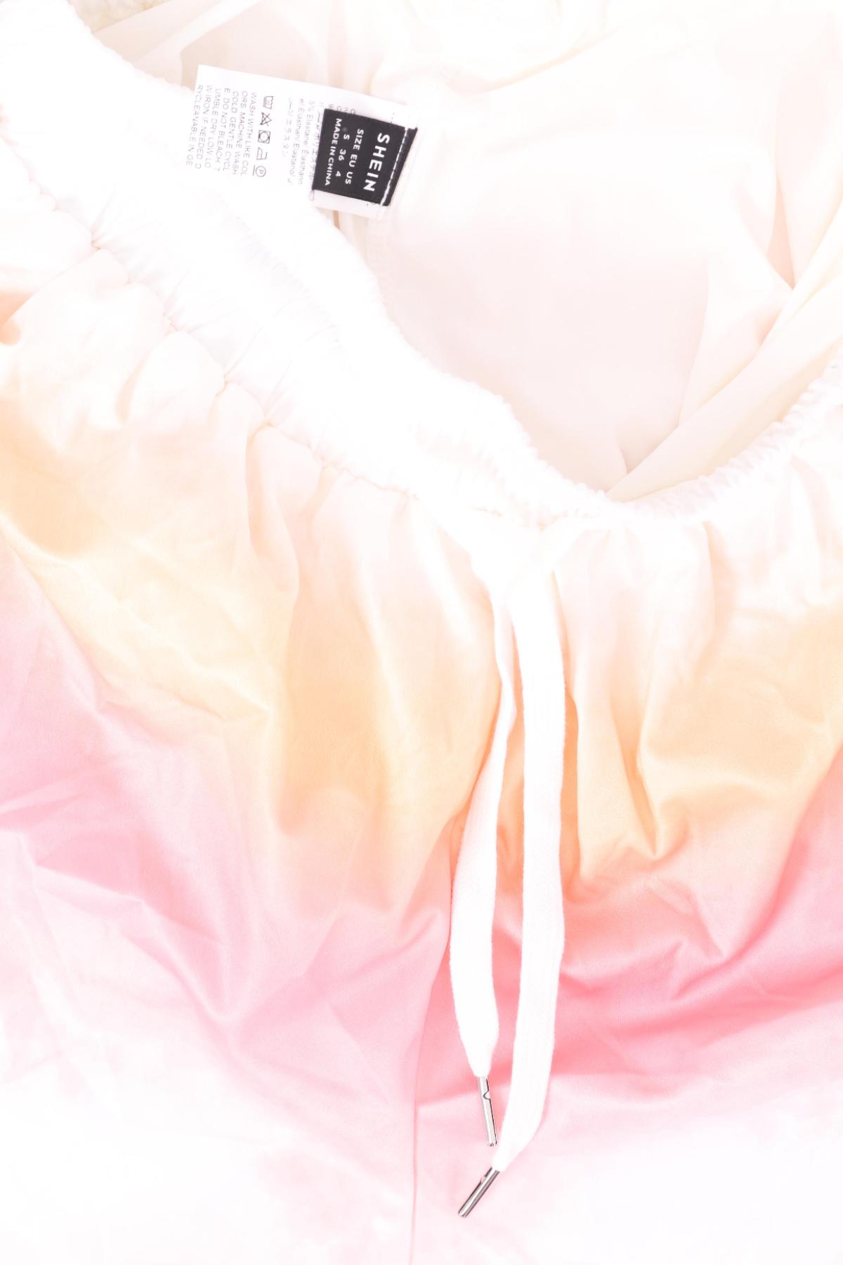 Къси панталони SHEIN3