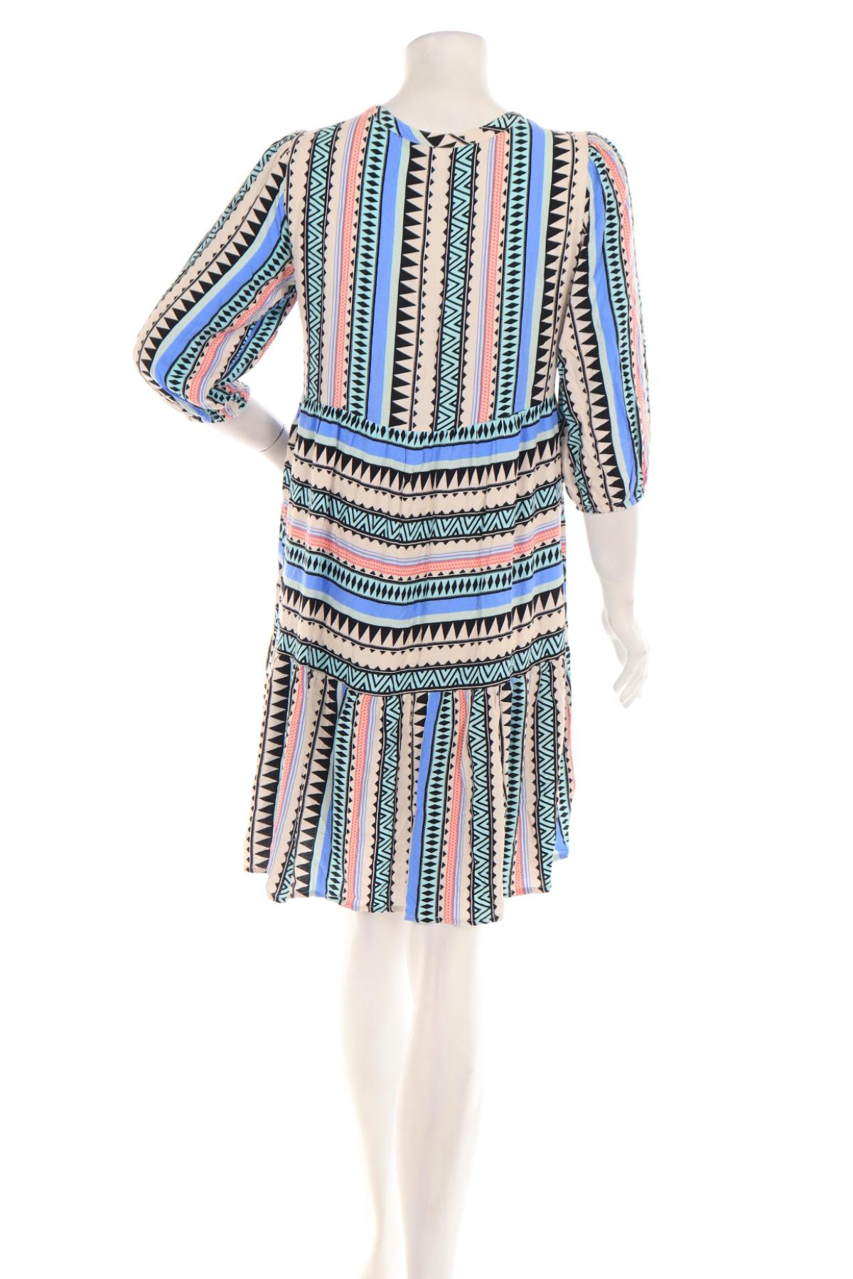 Ежедневна рокля EVER.ME2