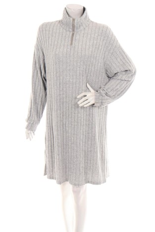 Ежедневна рокля NO NAME