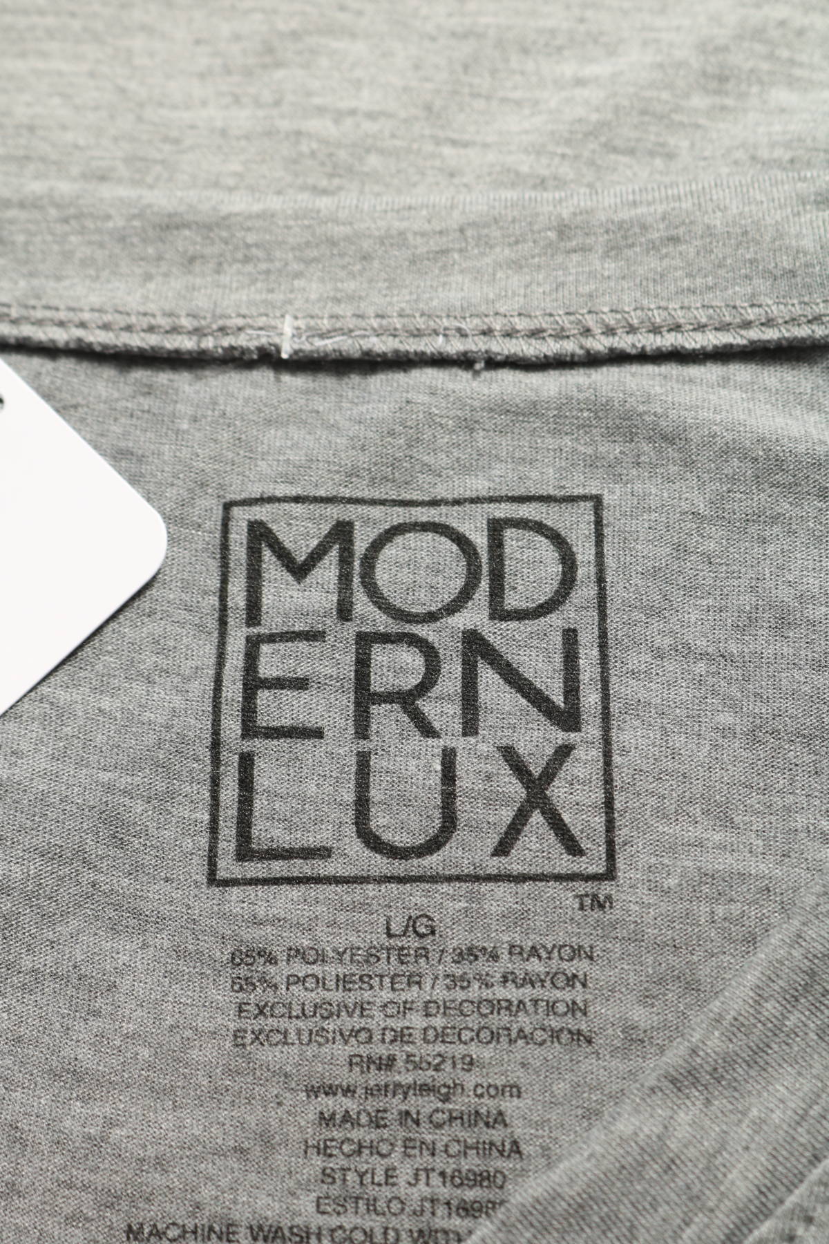 Тениска с щампа MODERNLUX3