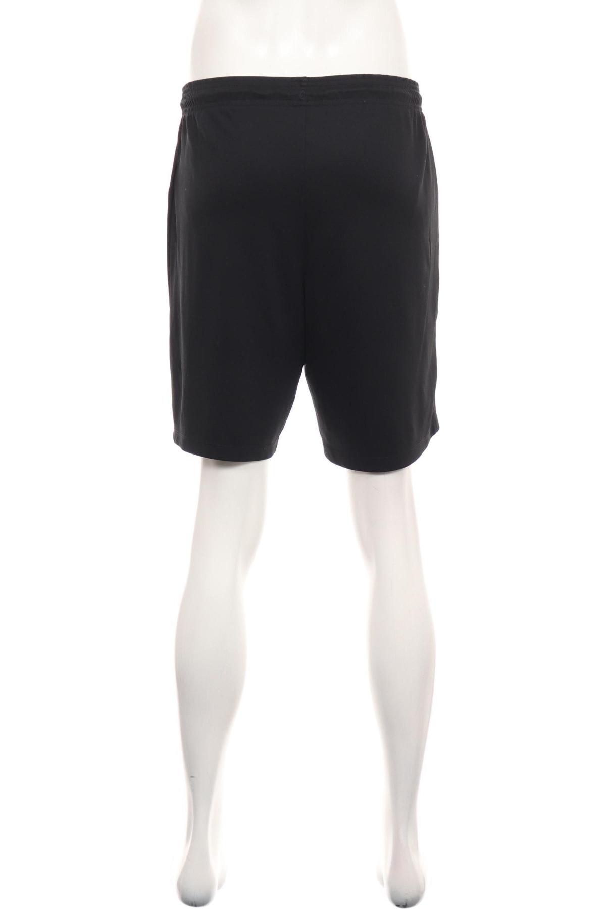 Спортни къси панталони NIKE2