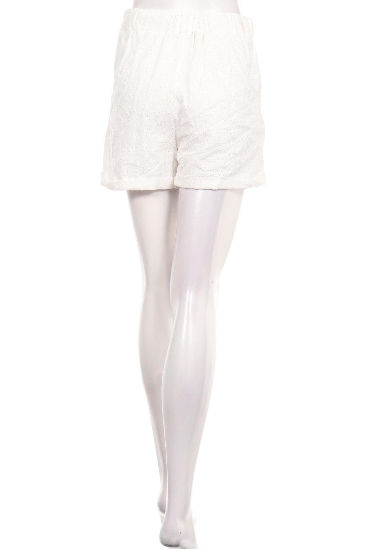 Къси панталони SINSAY2