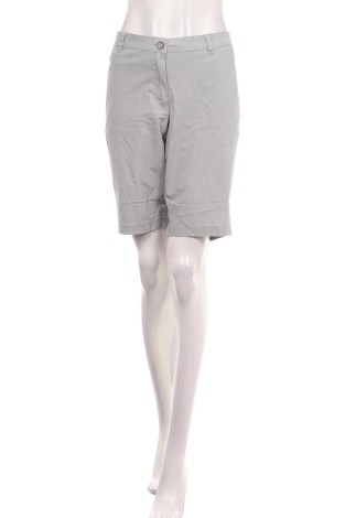 Pantaloni scurţi UP 2 FASHION