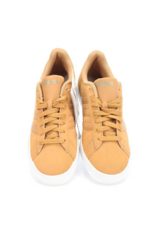 Маратонки Adidas - Mania Маратонки Adidas