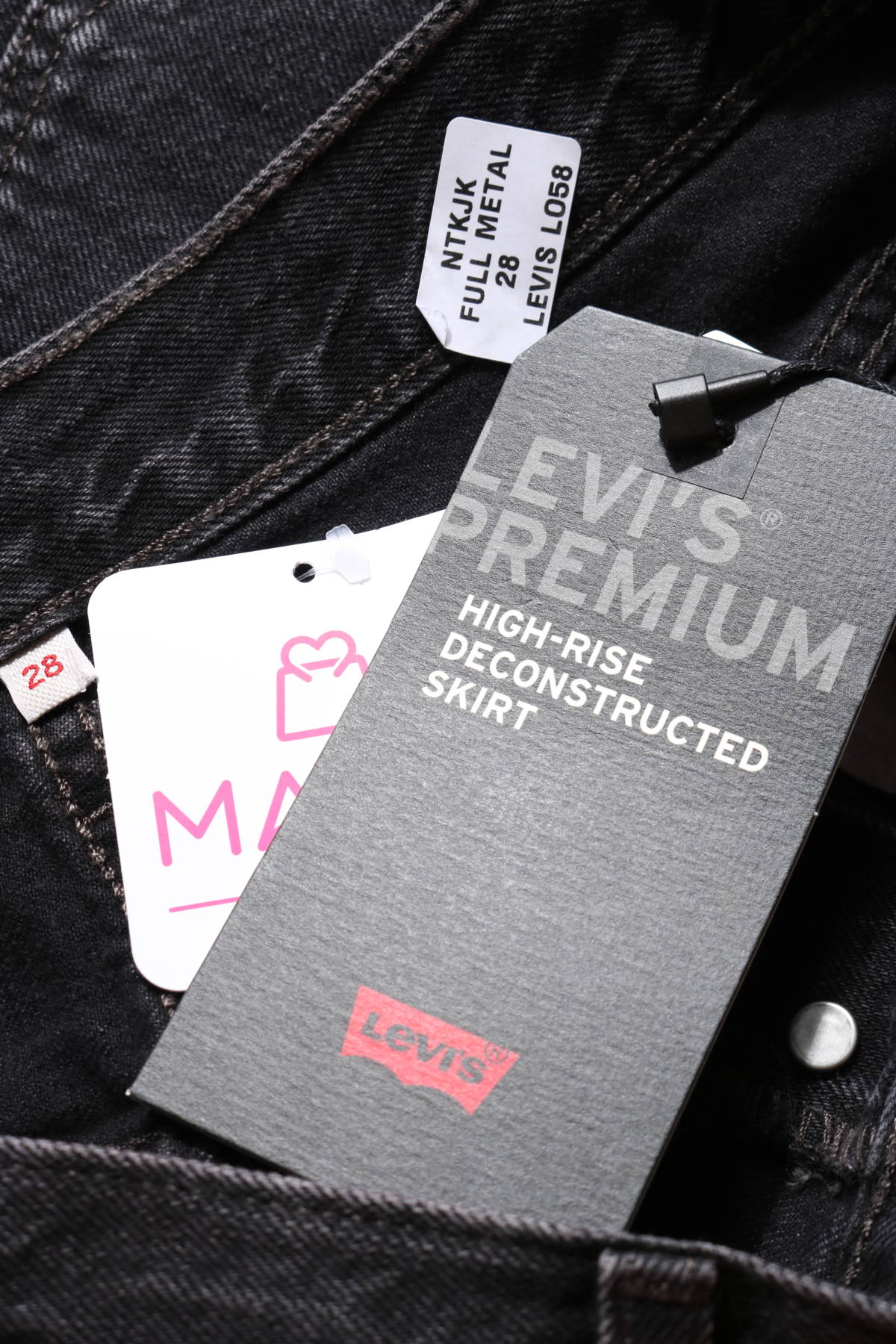 Дънкова пола Levi`s3 - Mania Дънкова пола Levi`s3