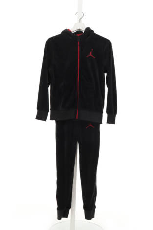 Детски спортен екип JORDAN - Mania Детски спортен екип JORDAN