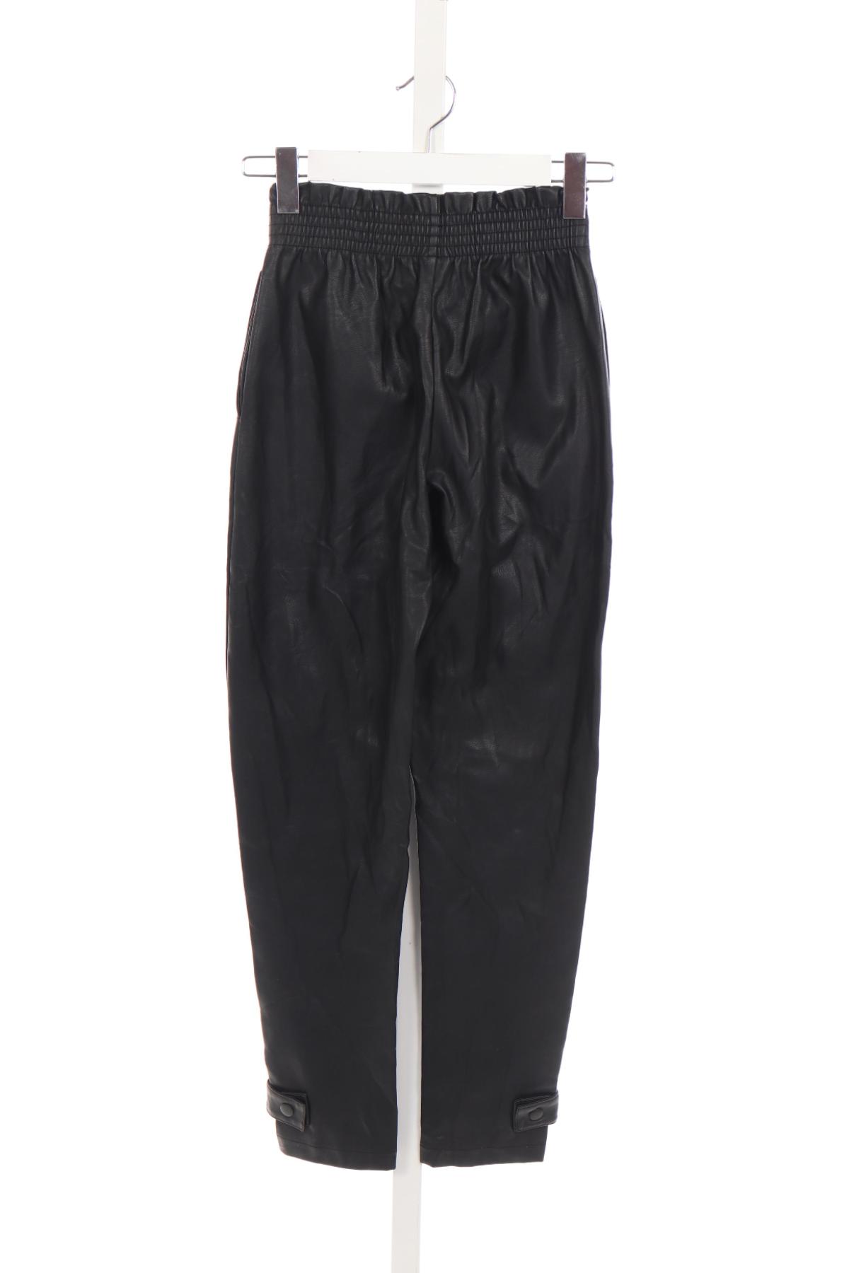 Кожен панталон GINA TRICOT2