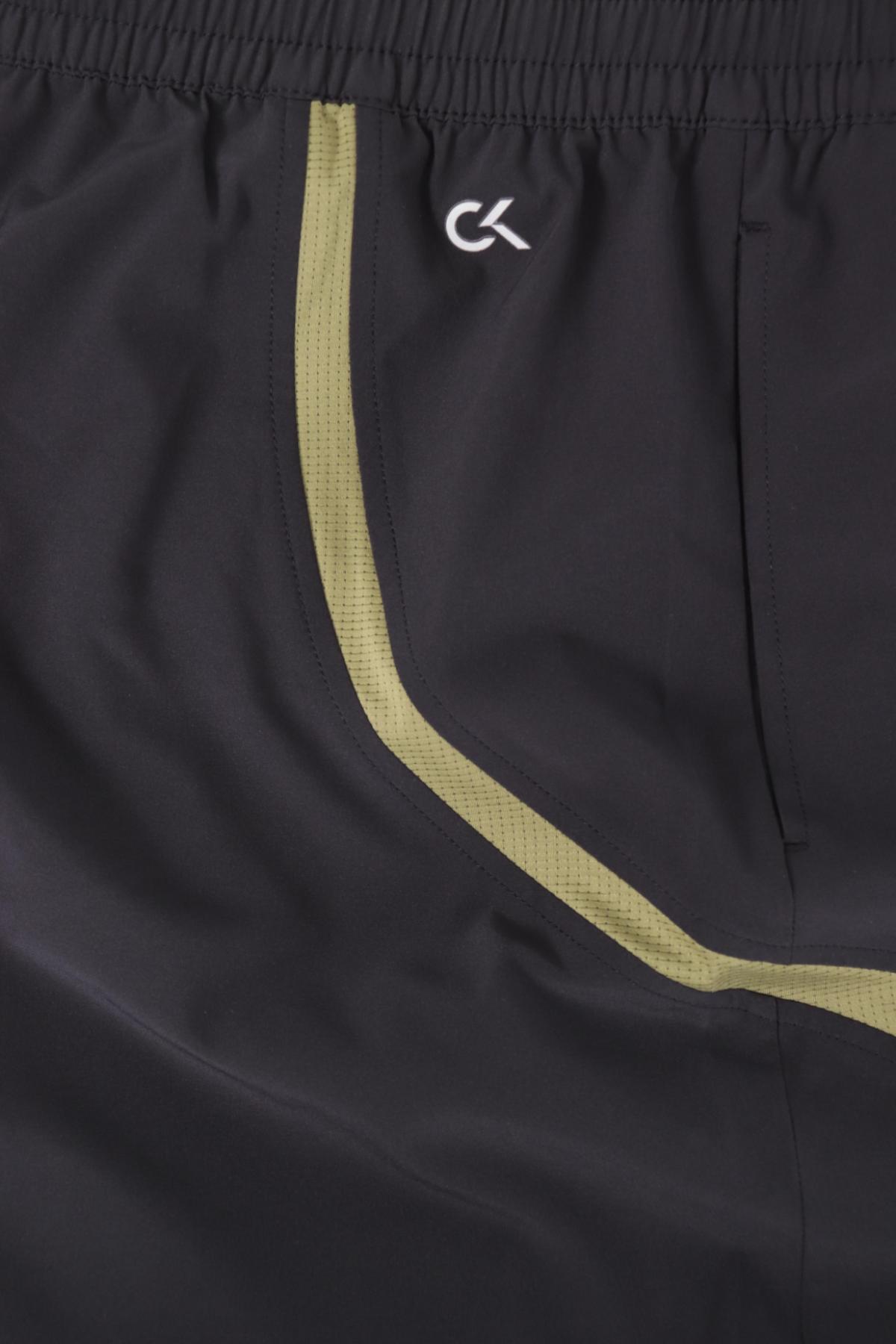 Спортни къси панталони CALVIN KLEIN4