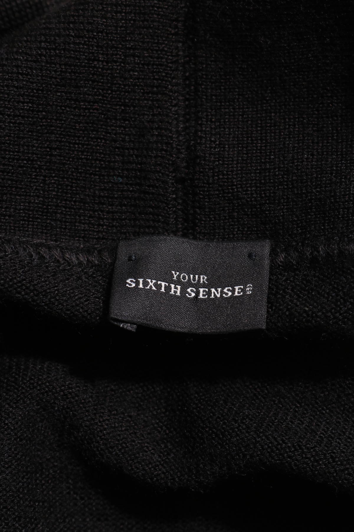 Жилетка YOUR SIXTH SENSE3 - Mania Жилетка YOUR SIXTH SENSE3
