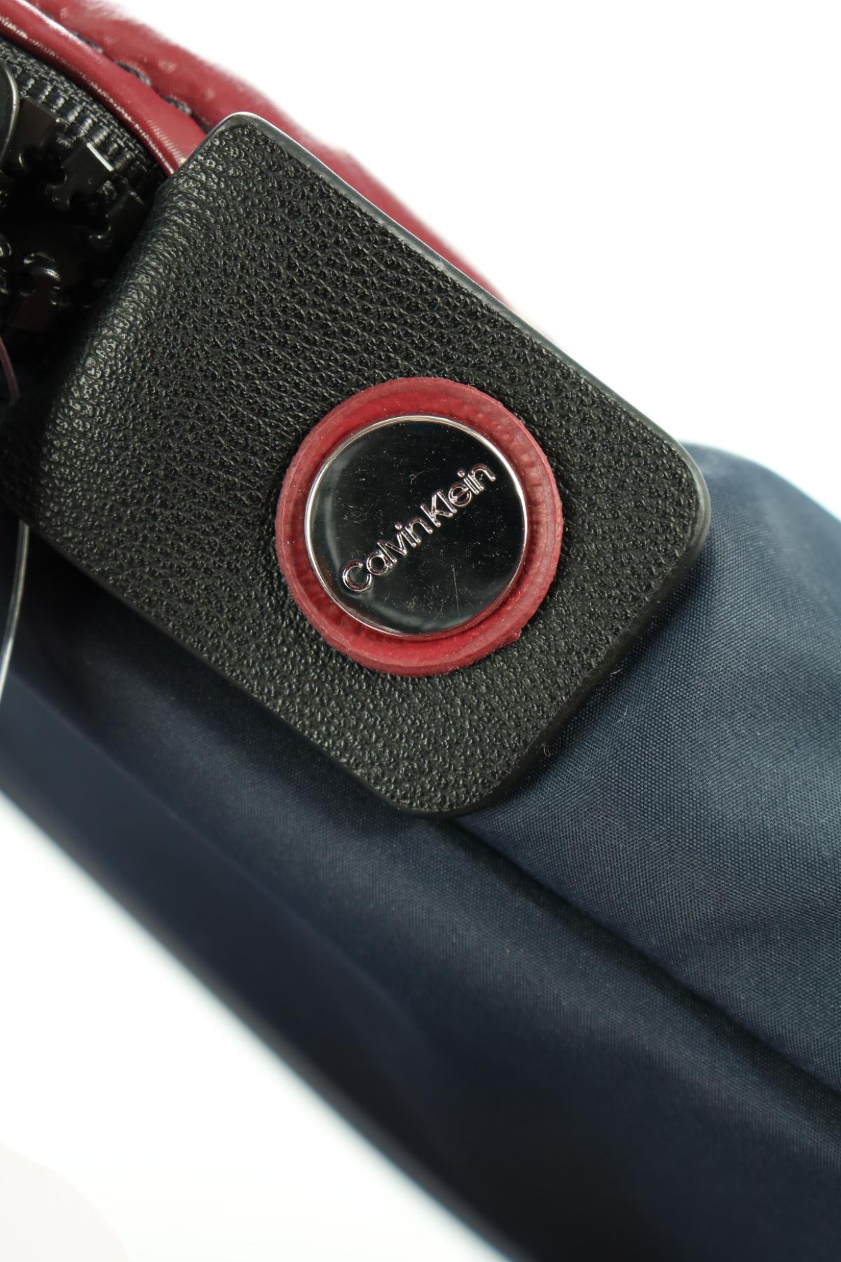 Чанта през рамо CALVIN KLEIN4