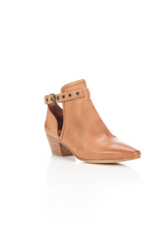 Обувки на ток Nine West - Mania Обувки на ток Nine West