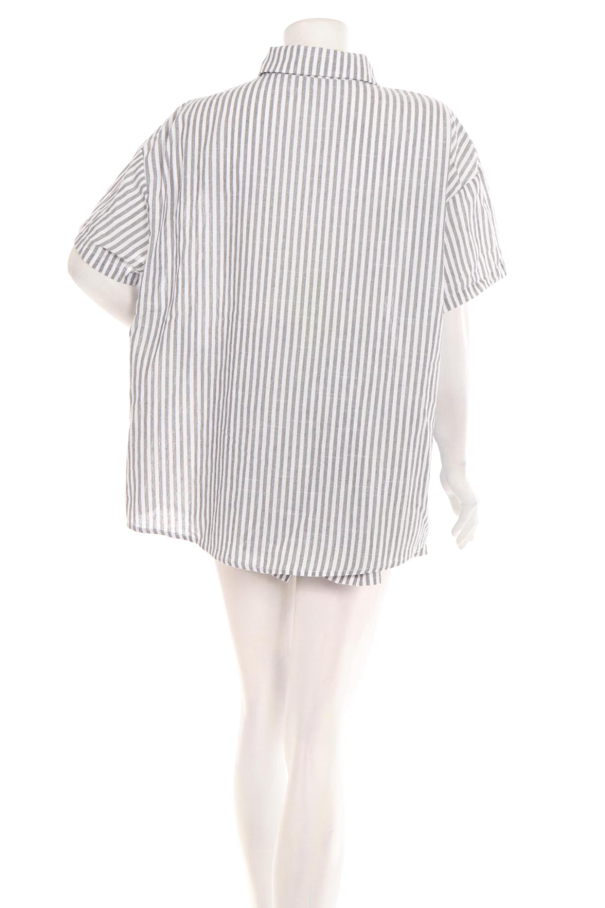 Костюм с панталон SHEIN2