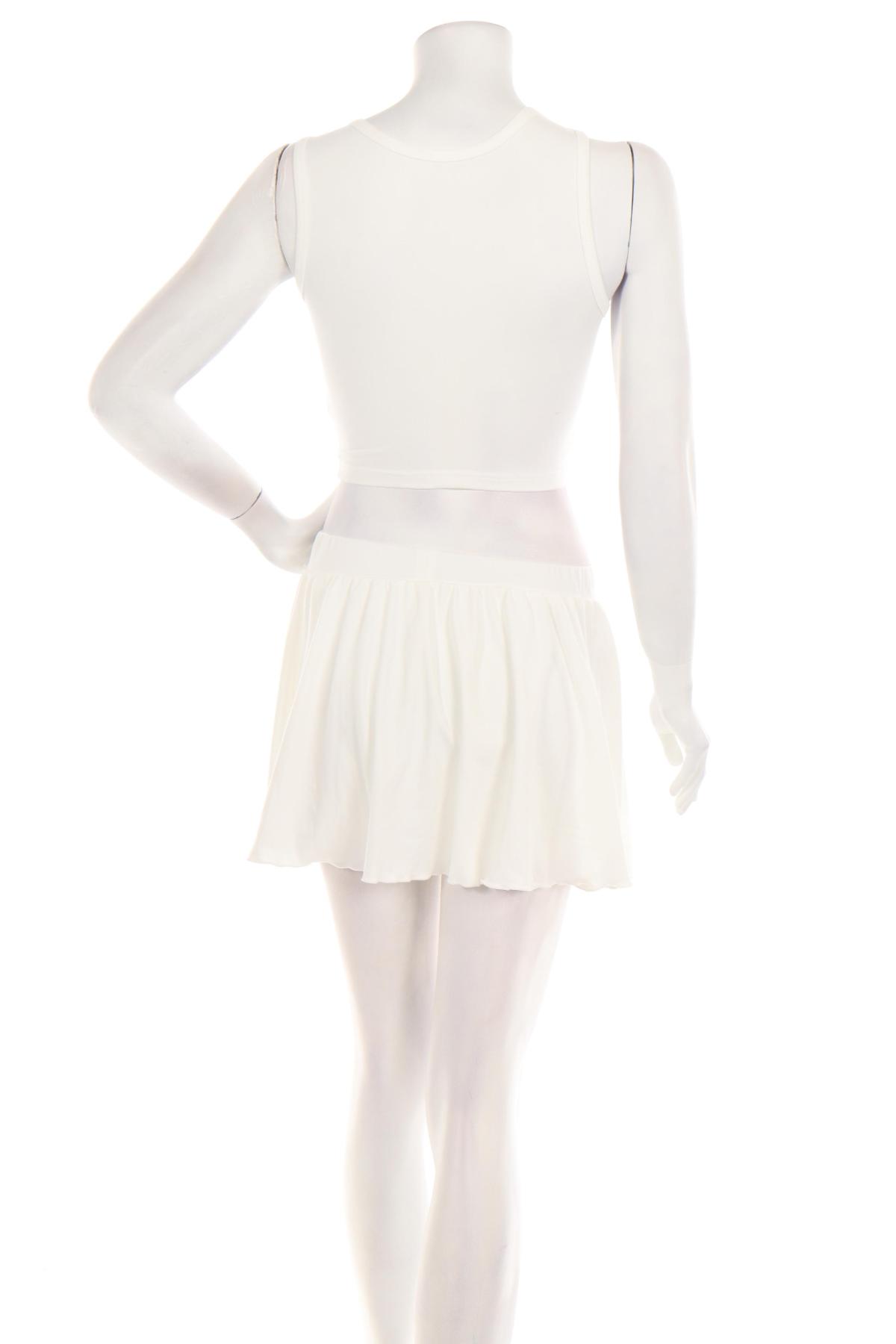 Костюм с панталон SHEIN2