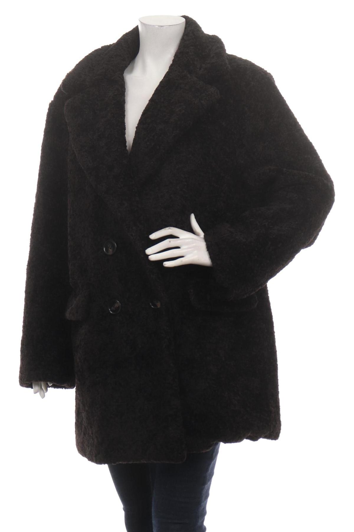 Палто с косъм PULL&BEAR1