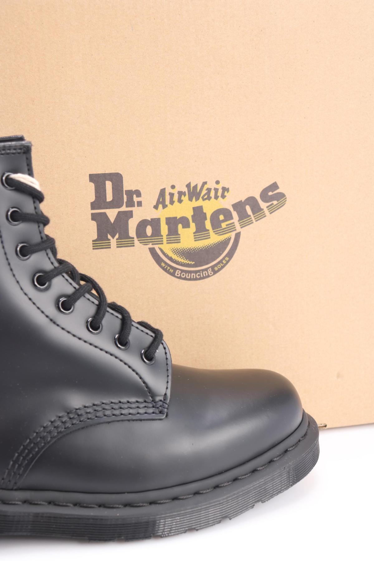 Боти DR. MARTENS4