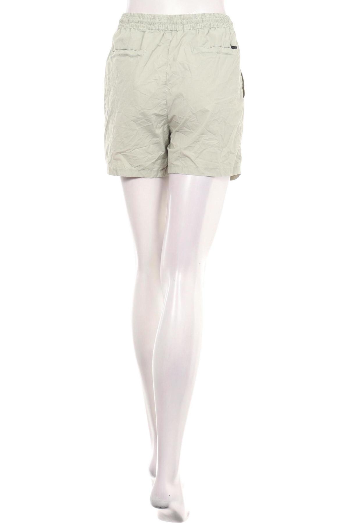 Къси панталони PACSUN2