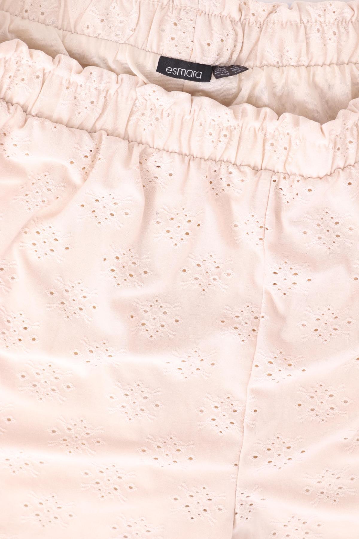 Къси панталони ESMARA3