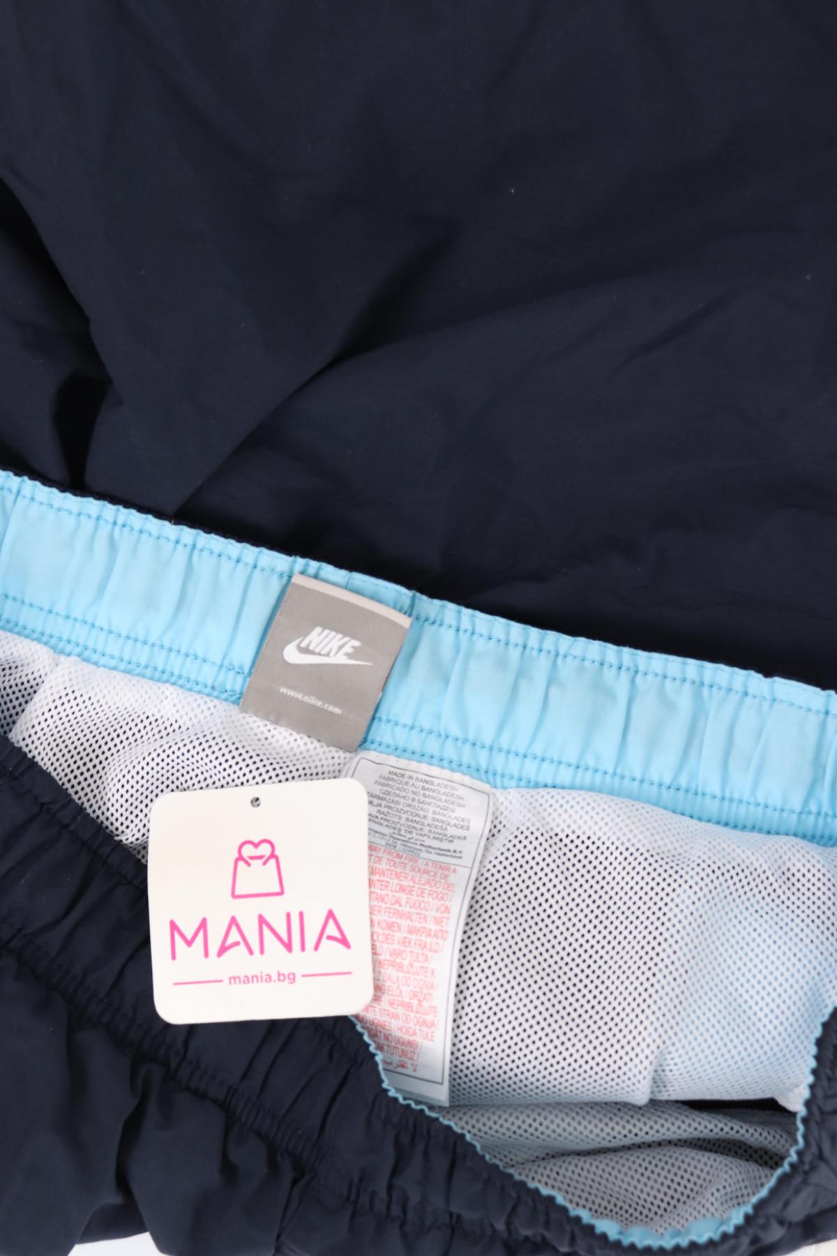 Спортни къси панталони NIKE3