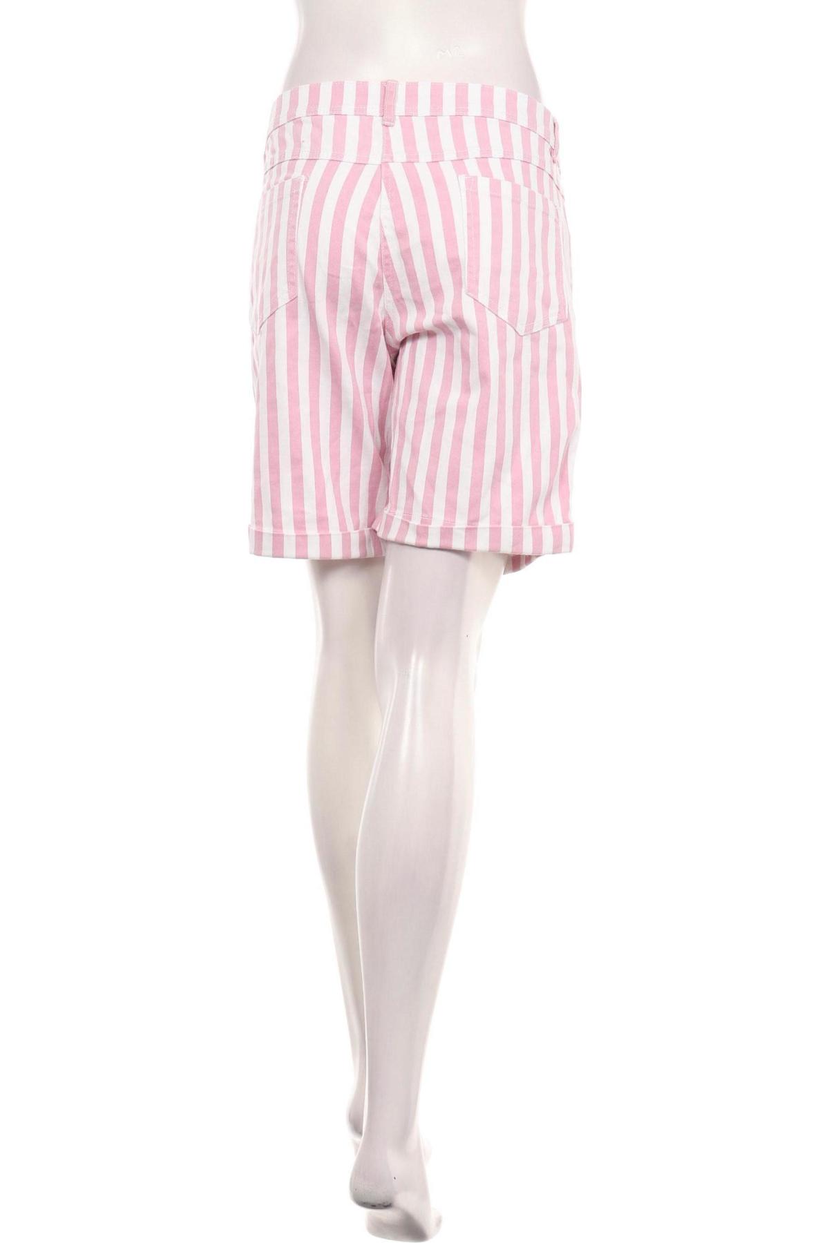 Къси панталони UP 2 FASHION2