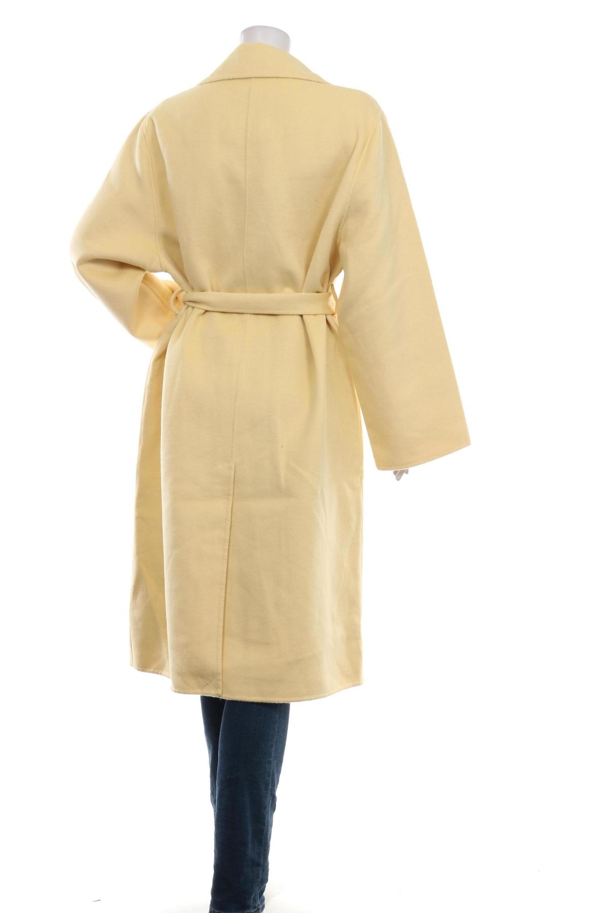 Зимно палто MANGO2