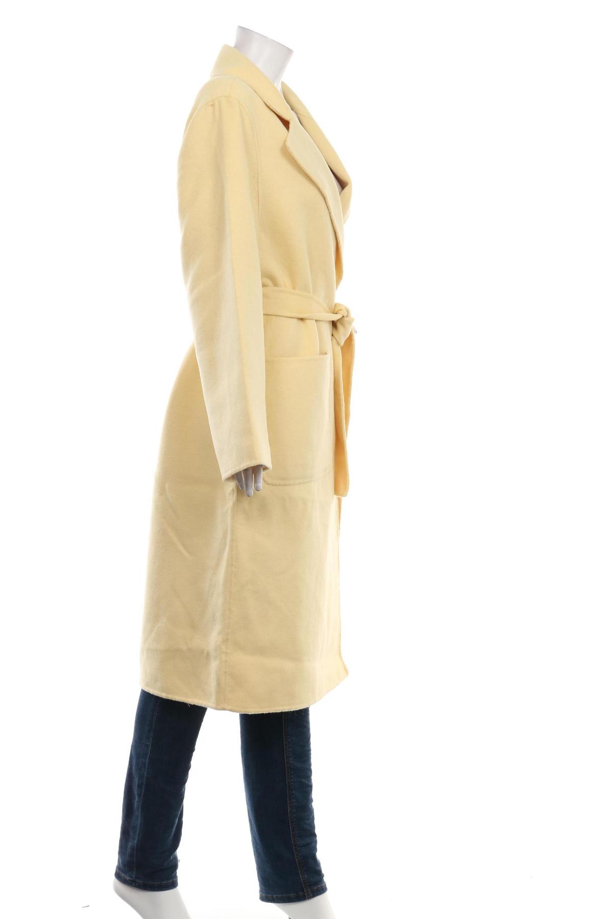 Зимно палто MANGO3