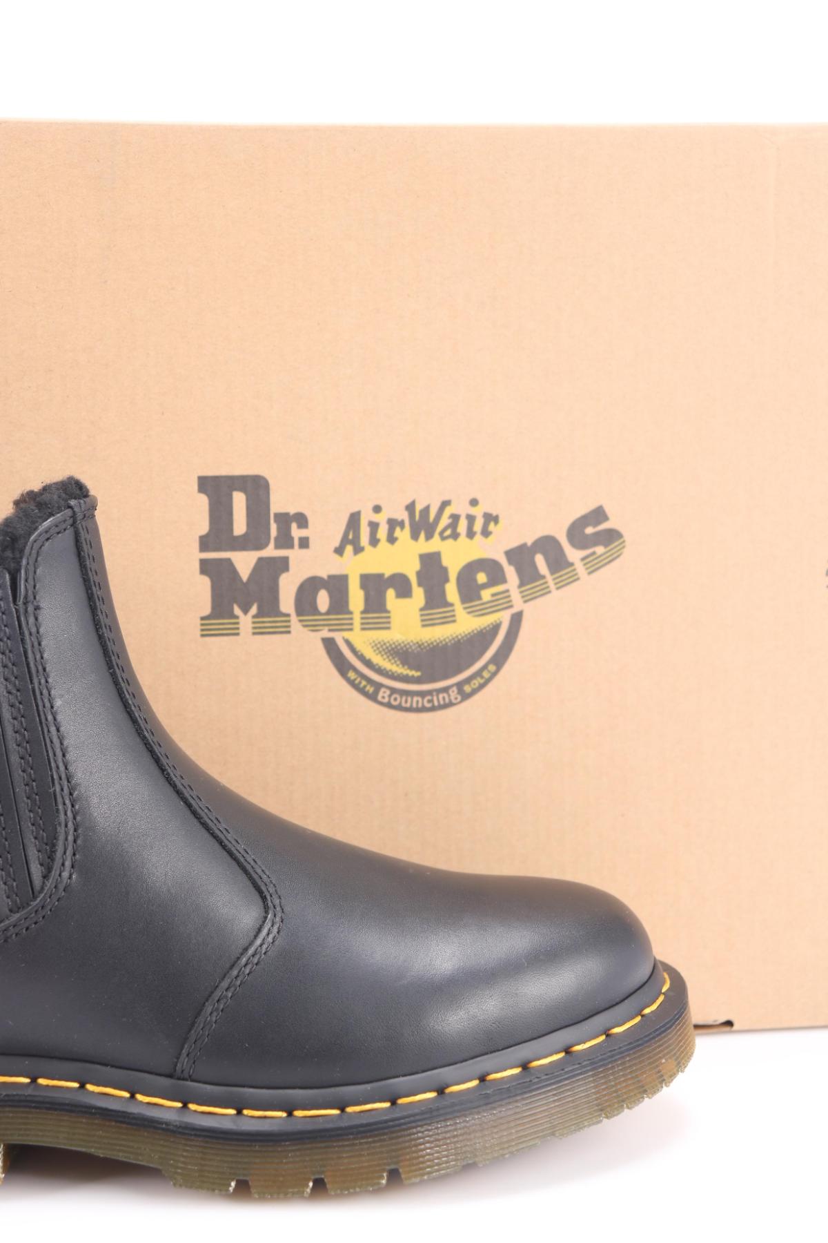 Боти DR. MARTENS4