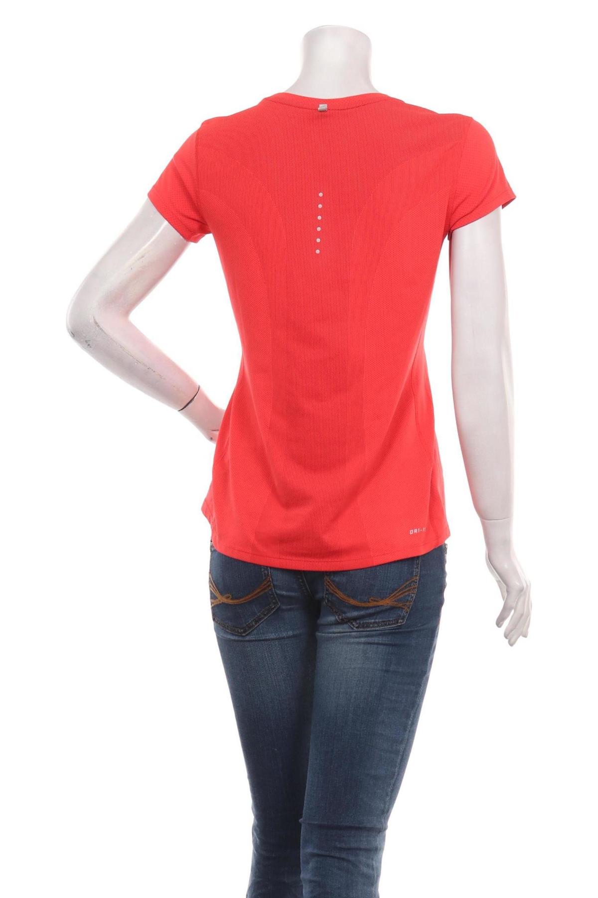 Спортна тениска NIKE2