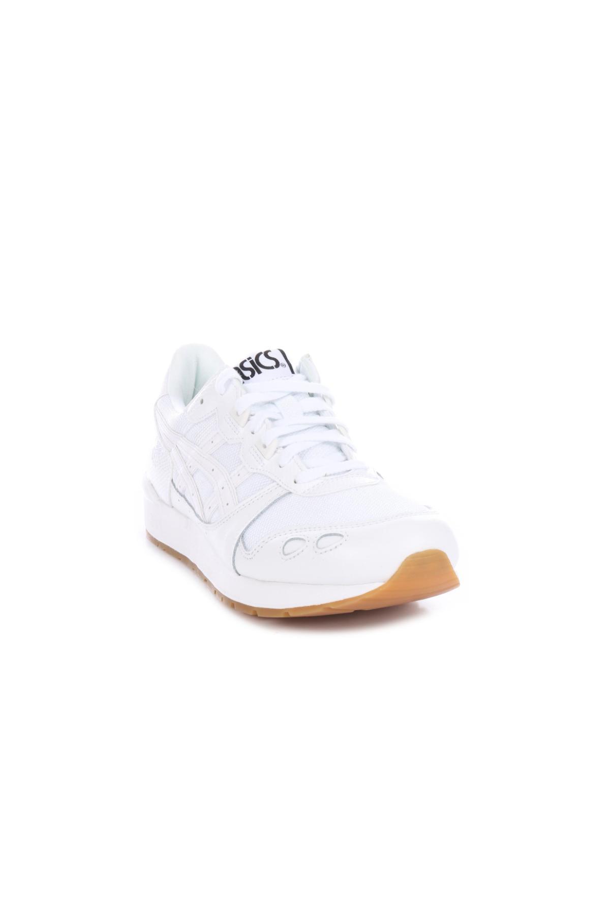 Маратонки ASICS2