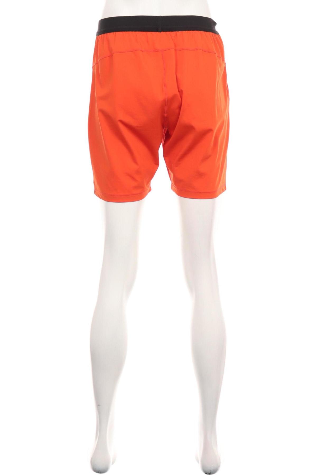Спортни къси панталони CASALL2