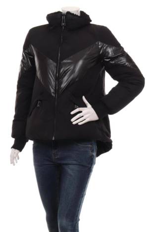 Зимно яке GUESS - Mania Зимно яке GUESS
