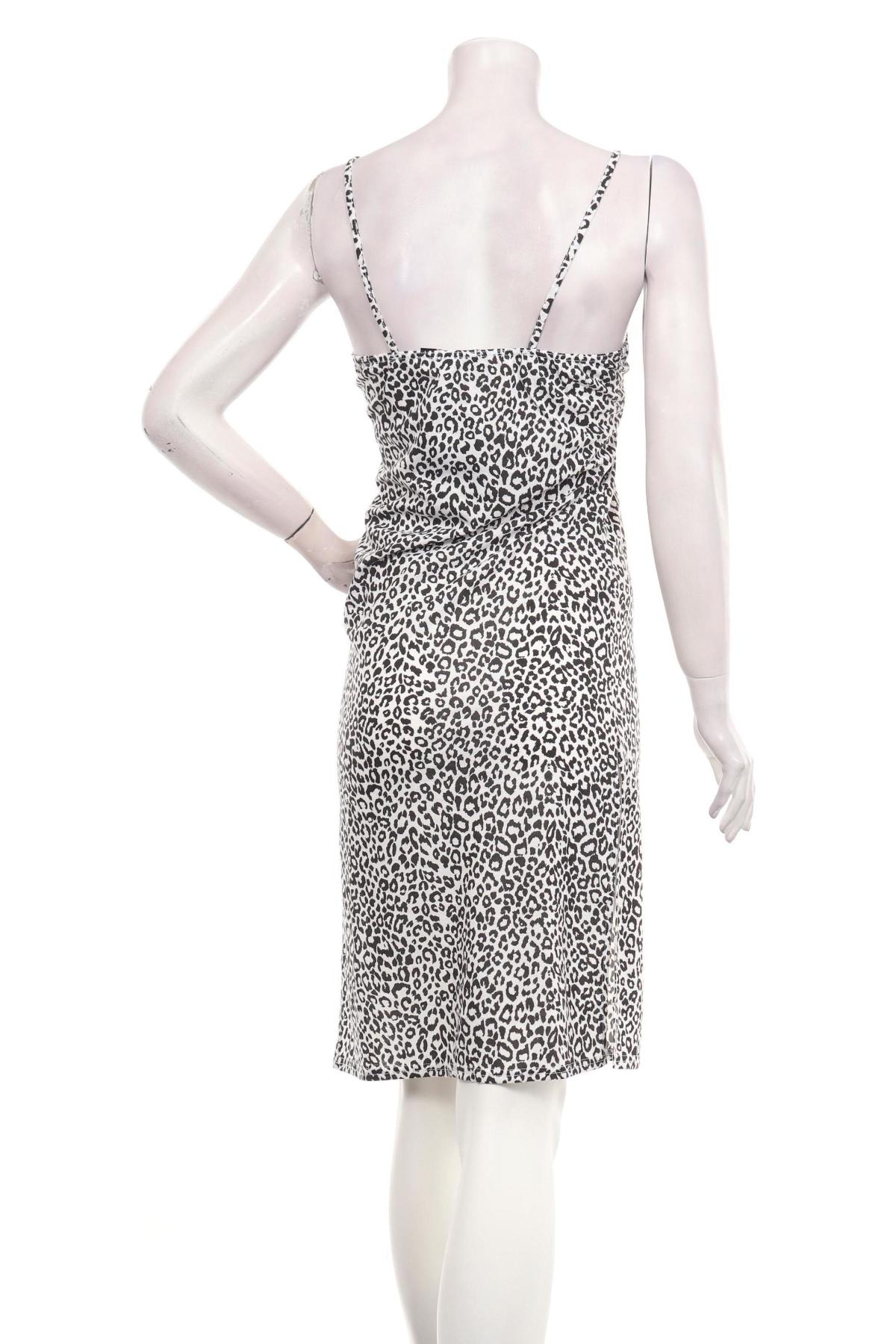 Ежедневна рокля PRETTYLITTLETHING2