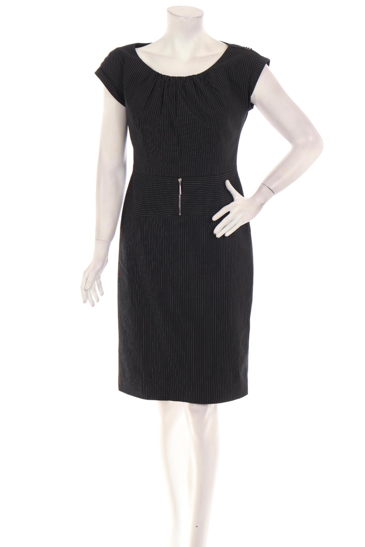 Ежедневна рокля SIMPLE1