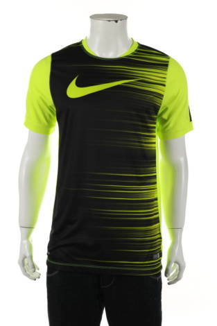 Спортна тениска Nike - Mania Спортна тениска Nike