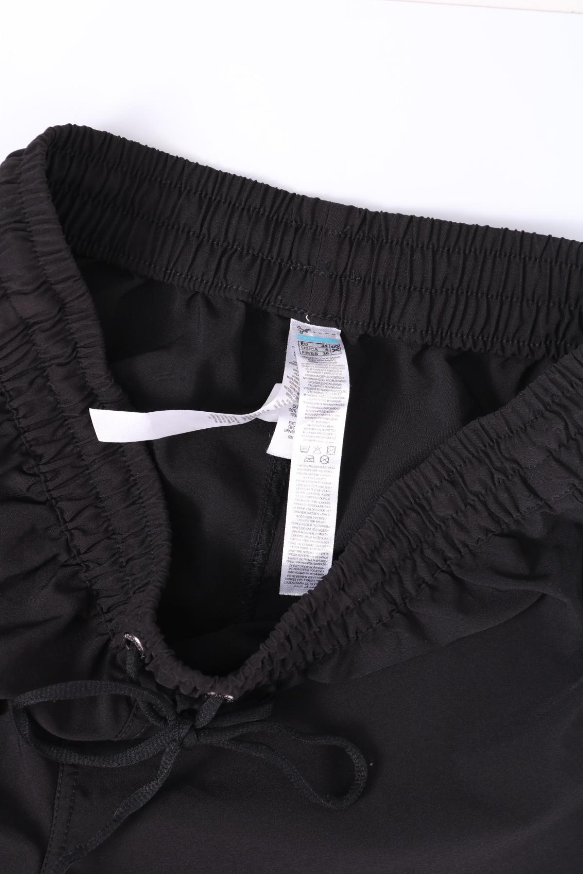 Къси панталони CENSORED3