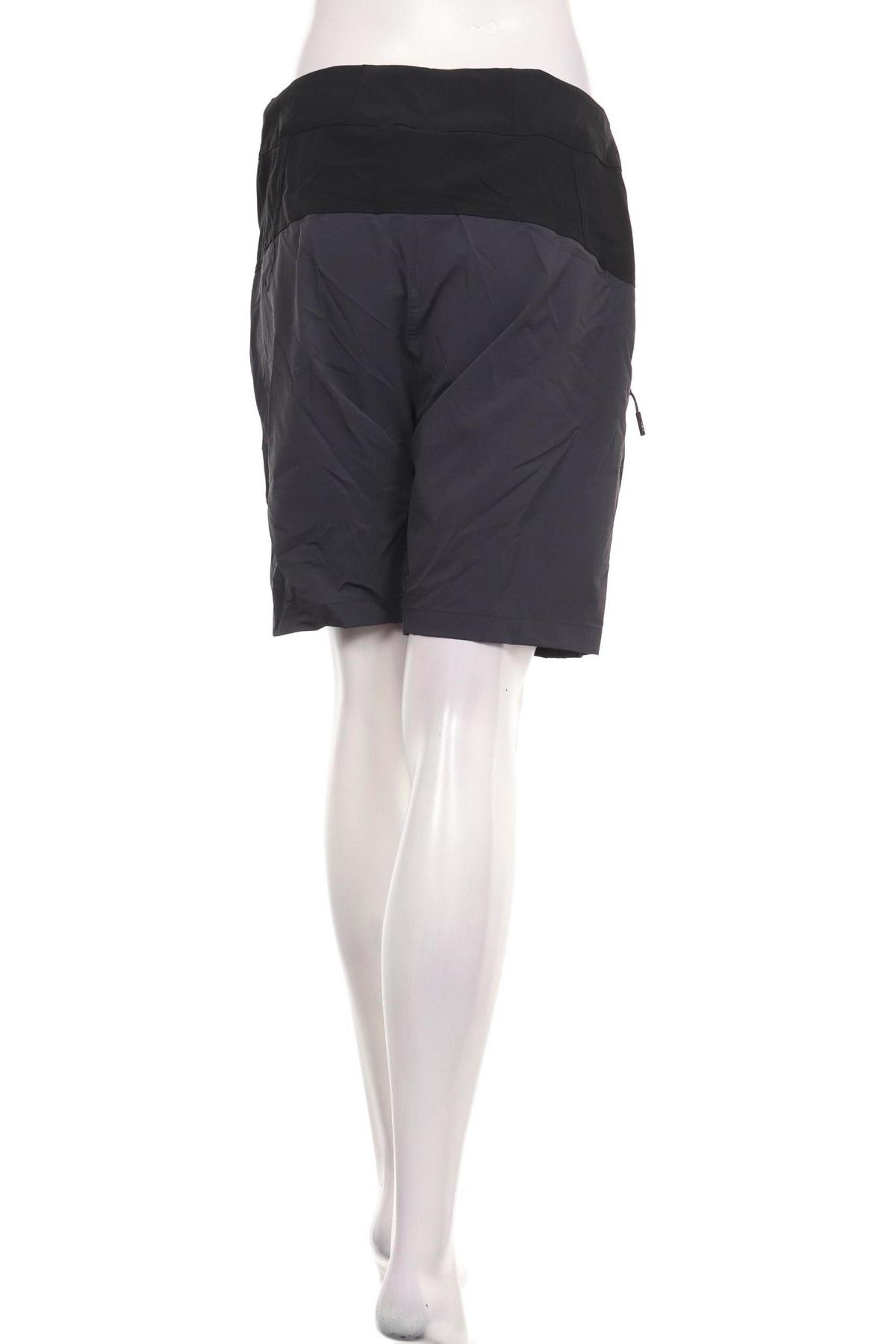 Спортни къси панталони CMP2