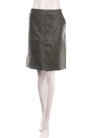 Кожена пола HEMA