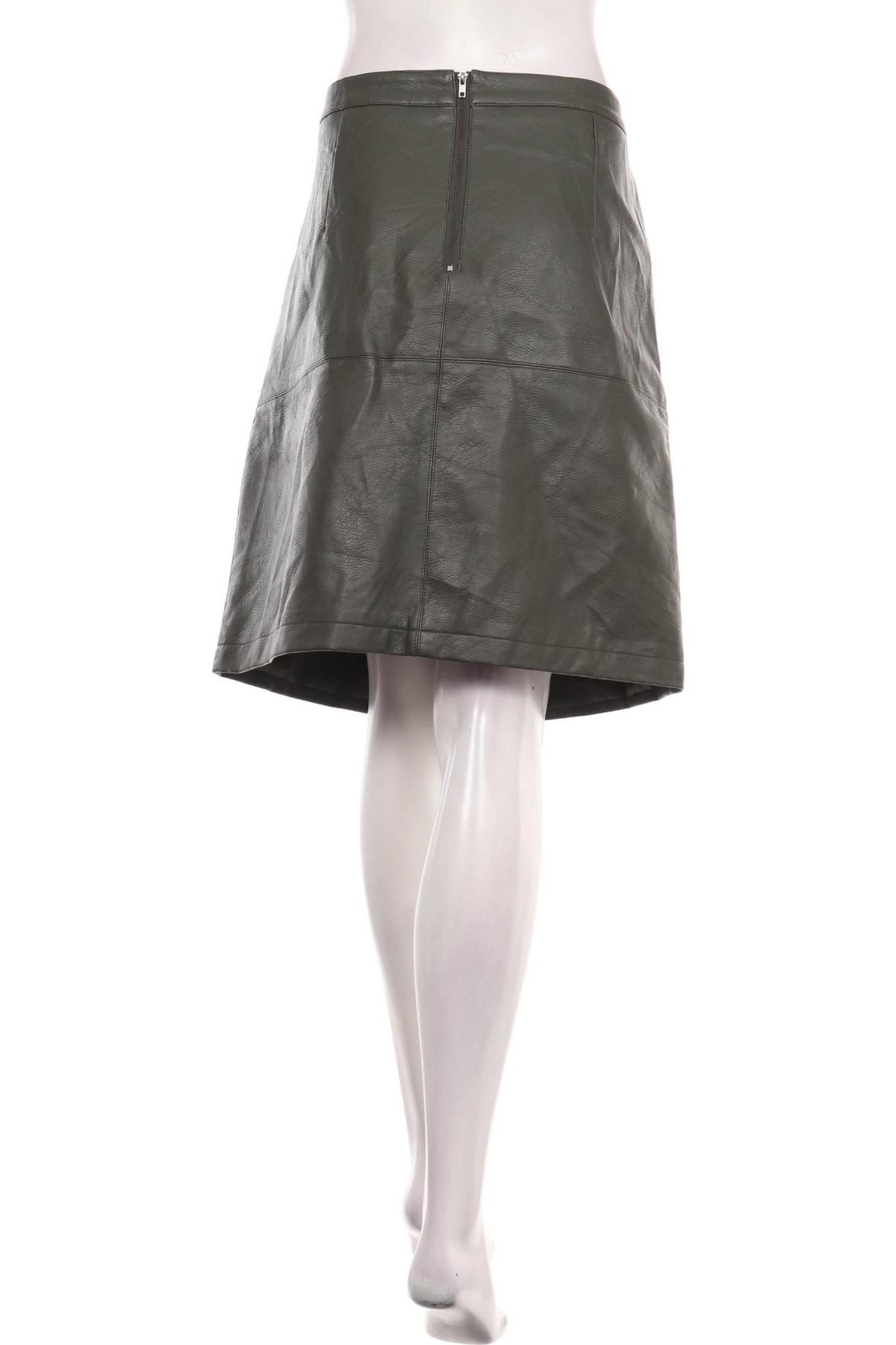 Кожена пола HEMA2