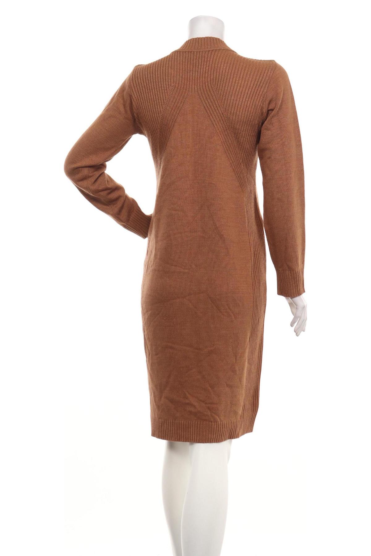 Ежедневна рокля NO NAME2